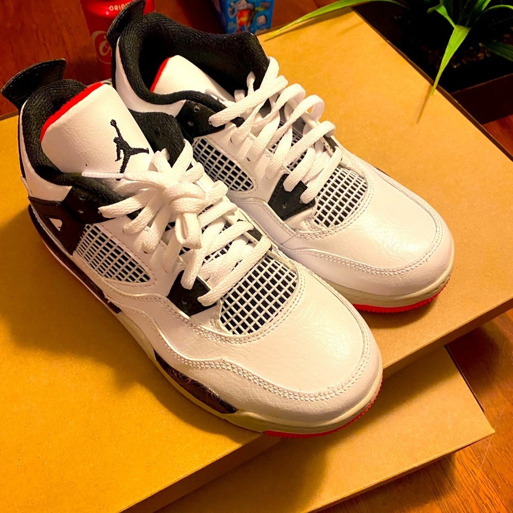 Jordan 4 Flight Nostalgia